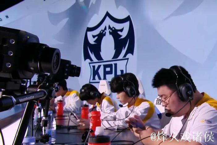 AG直播Fly：狼队菲姐热心相助，狼队将安排人来拍视频